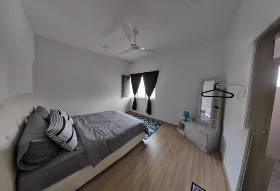 Chombies Muslim Homestay Tanah Rata Eksteriør billede